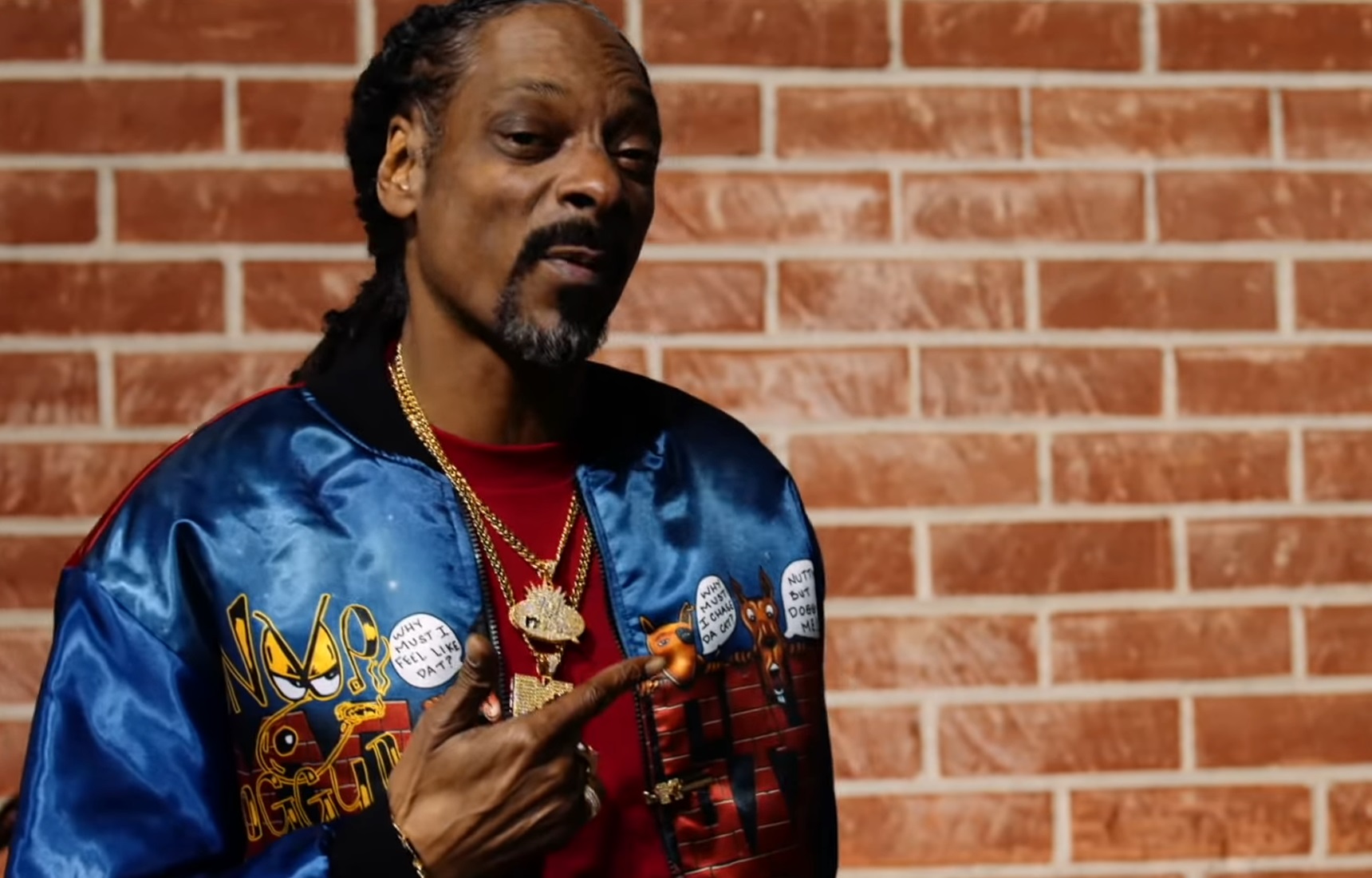 Snoop Dogg na okładkach klasyków