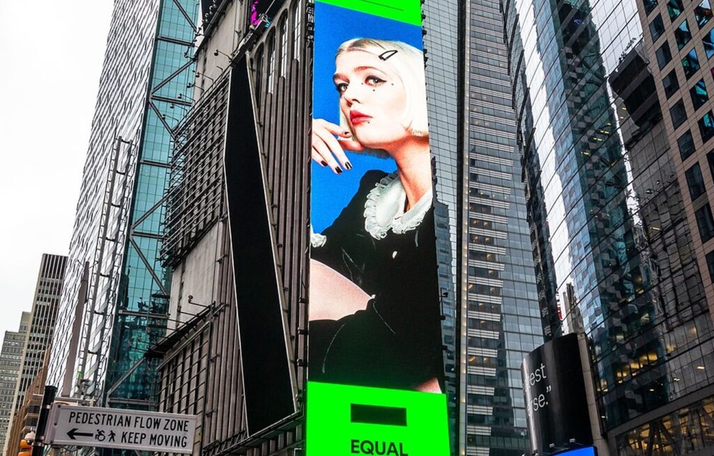 Daria Zawiałow Times Square